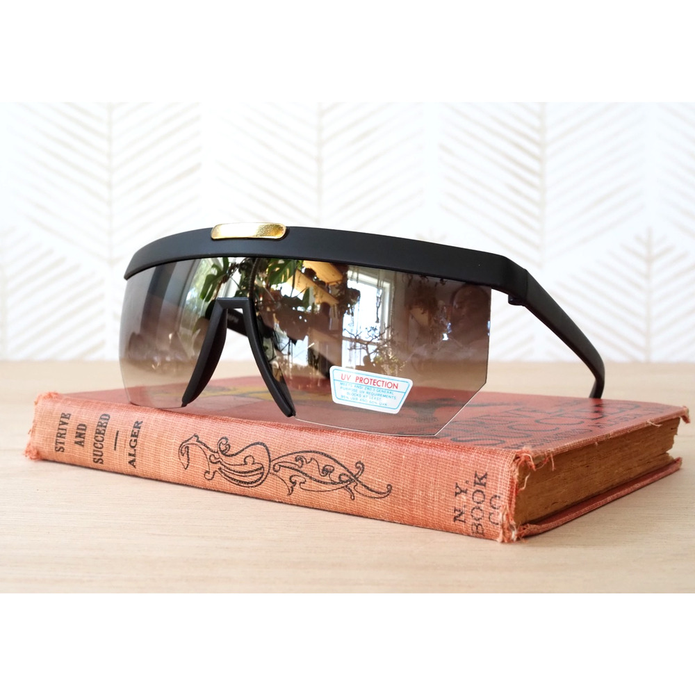 Vintage 1980s Shield Sunglasses New Old Stock Hipster Mask Type Lens Outdoor